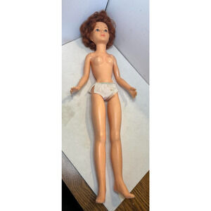 1977 IDeal Toy Corp MHC-19-H-281 Hong Kong Red Hair Character Doll 18" Vintage